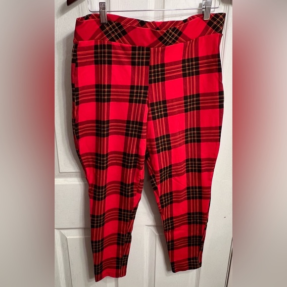 Torrid NWOT Size 2 Red Plaid Full Length Legging - Picture 6 of 6